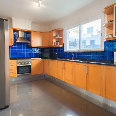 Guestready - Ticlara & *